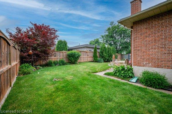 363 Twinflower Crescent Property Photo 44