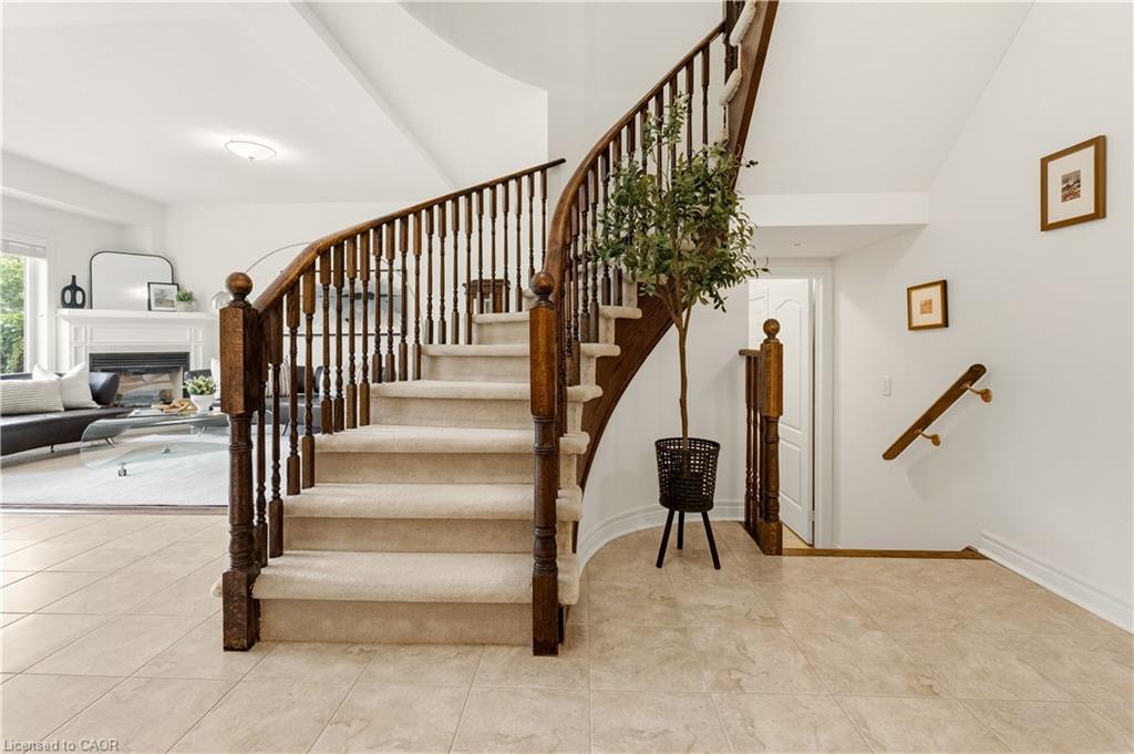 7 Iverson Drive Property Photo 8
