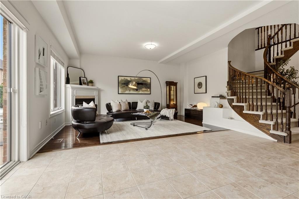 7 Iverson Drive Property Photo 10