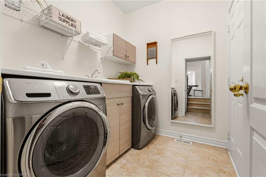 7 Iverson Drive Property Photo 19