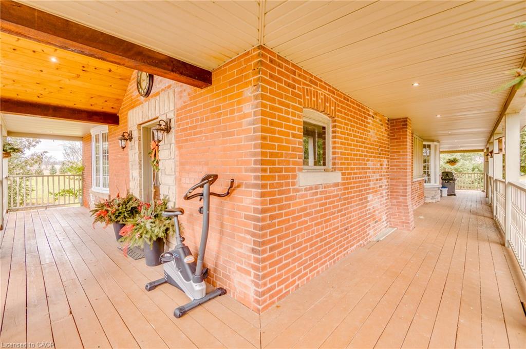 875 Safari Road Property Photo 26
