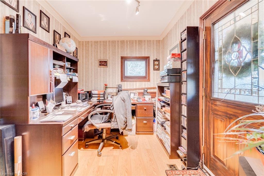 875 Safari Road Property Photo 39
