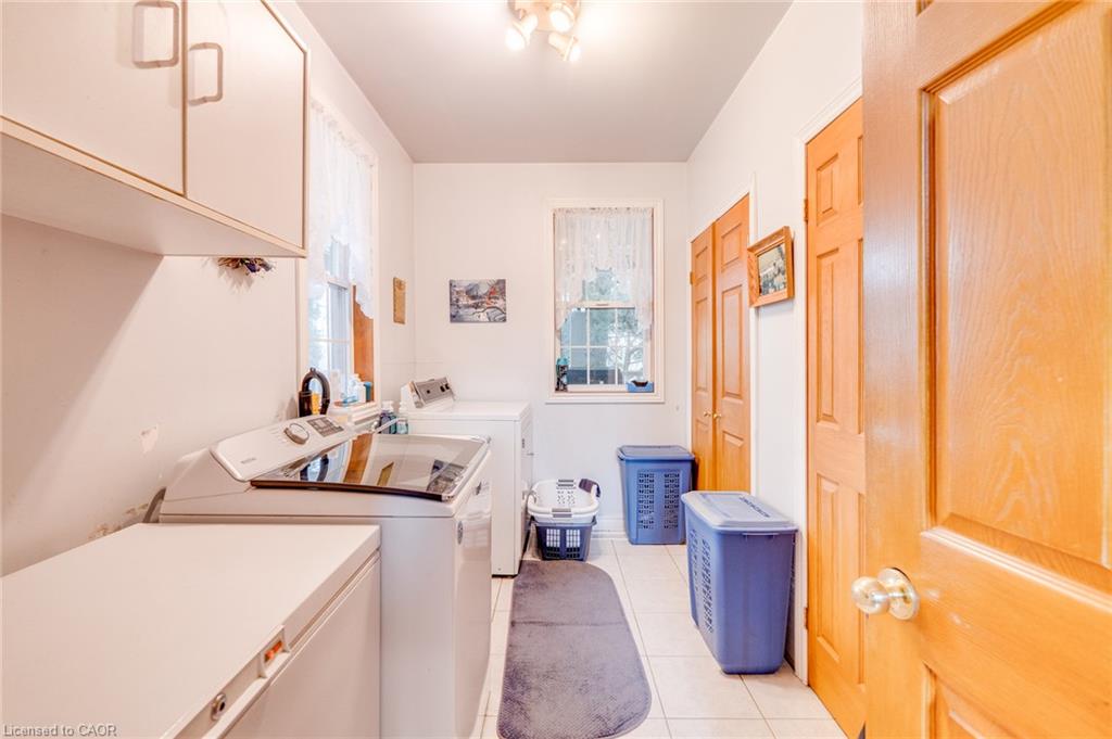 875 Safari Road Property Photo 40