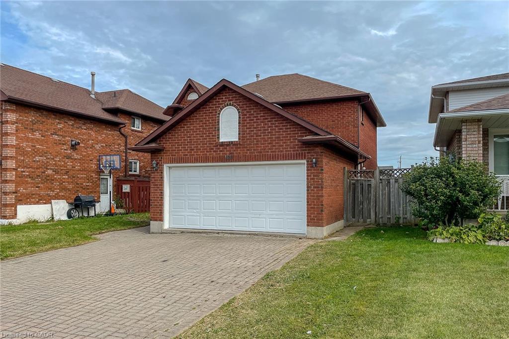 126 Fairington Crescent Property Photo 3