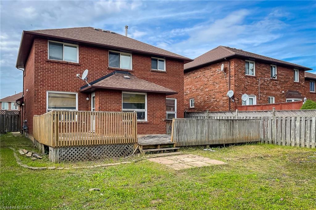 126 Fairington Crescent Property Photo 5