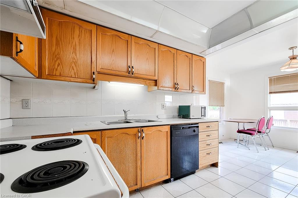 126 Fairington Crescent Property Photo 15