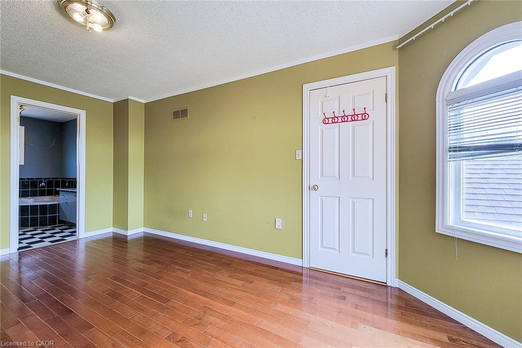 126 Fairington Crescent Property Photo 24