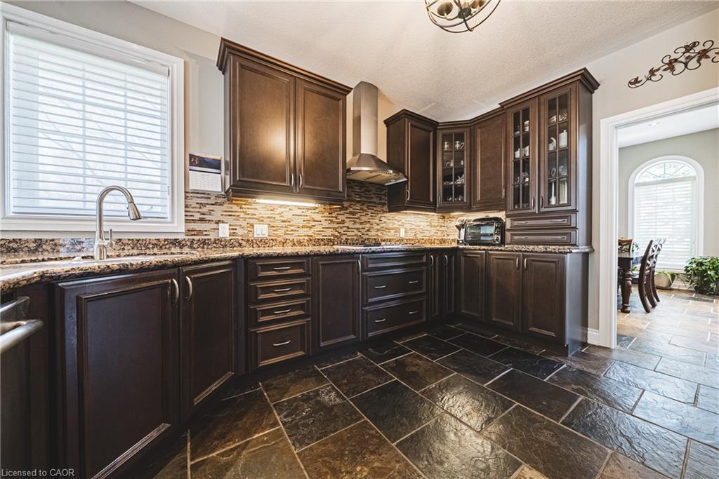 137 Pinehill Drive Property Photo 13
