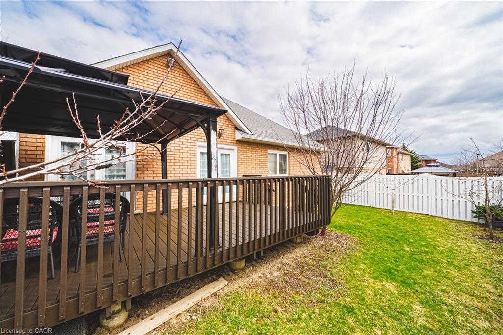 137 Pinehill Drive Property Photo 39