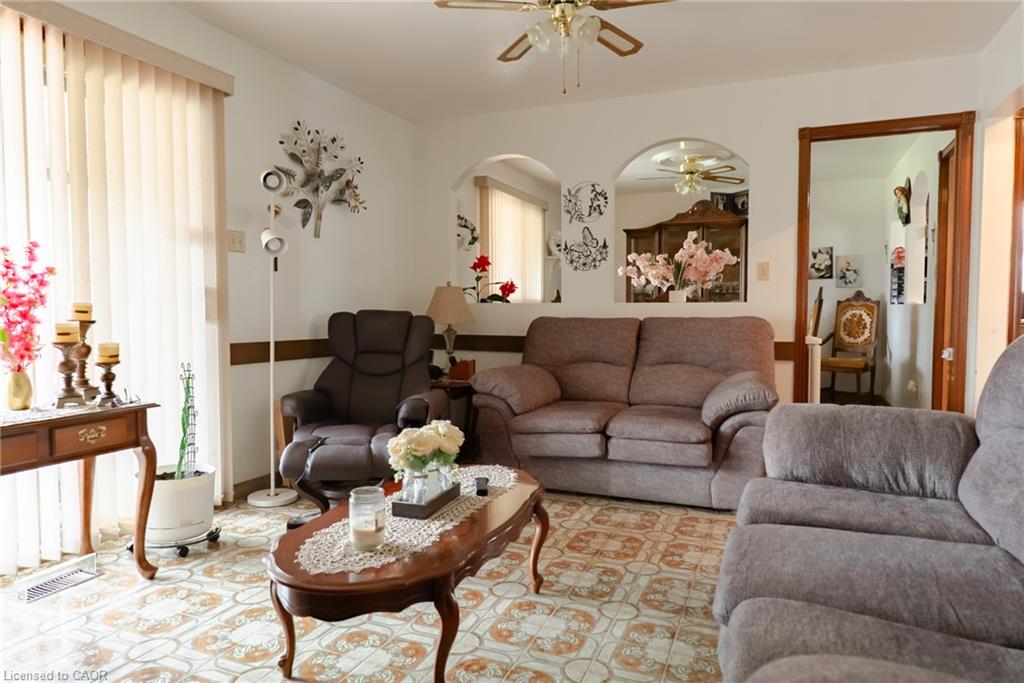 43 Henley Drive Property Photo 18