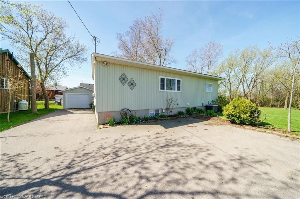 2970 Lakeshore Road Property Photo 5