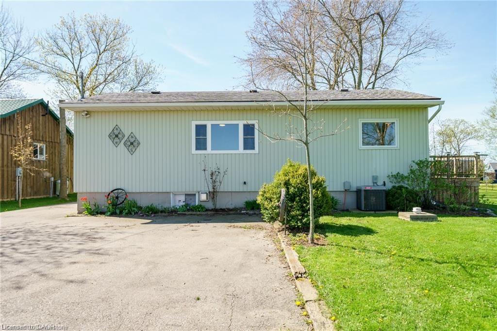 2970 Lakeshore Road Property Photo 6