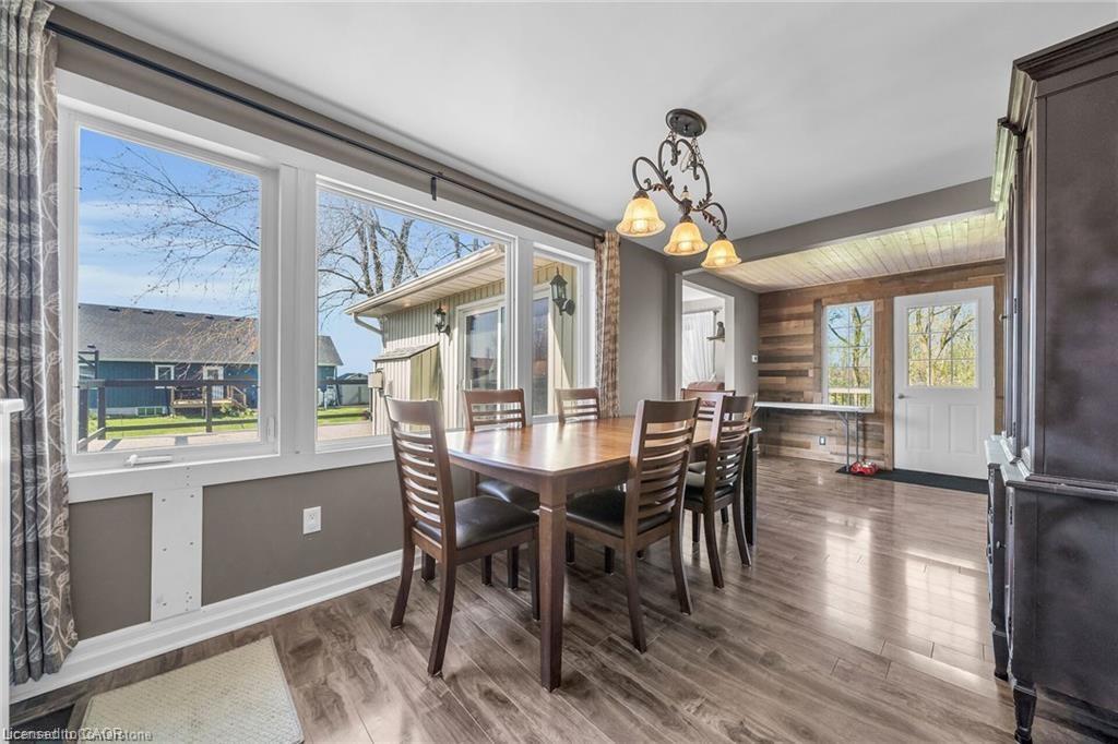 2970 Lakeshore Road Property Photo 9