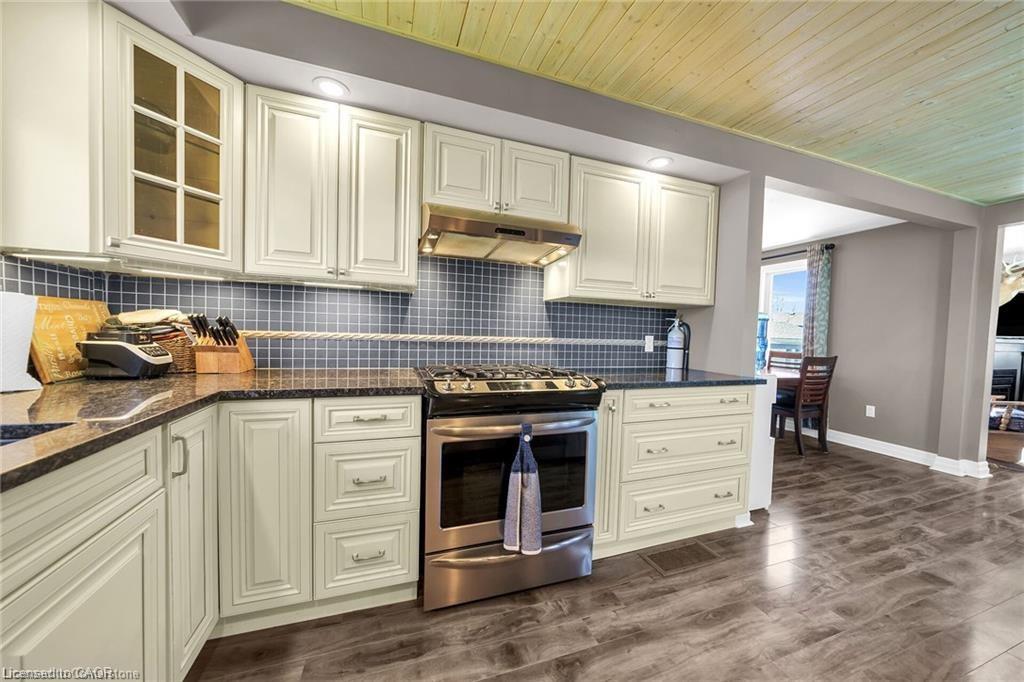2970 Lakeshore Road Property Photo 14