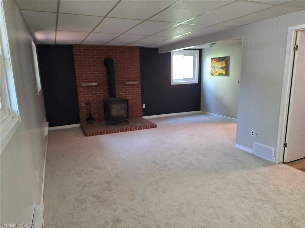 48 Crestlynn Crescent Property Photo 12