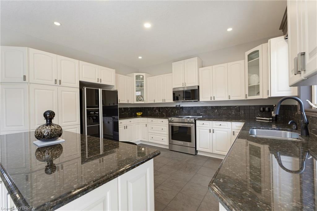 141 Falconridge Drive Property Photo 15