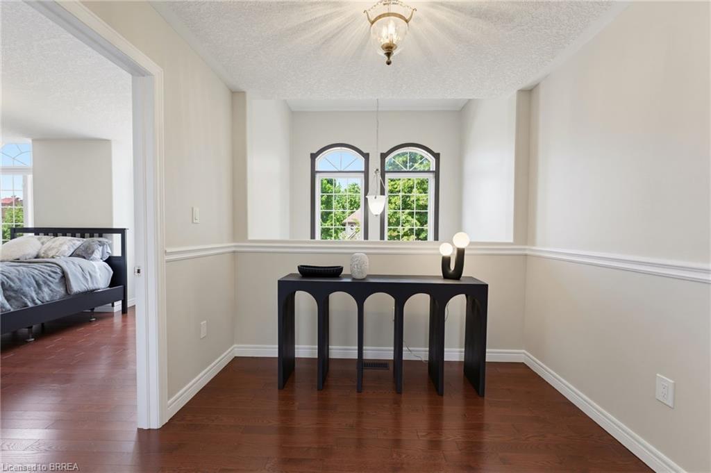 141 Falconridge Drive Property Photo 28