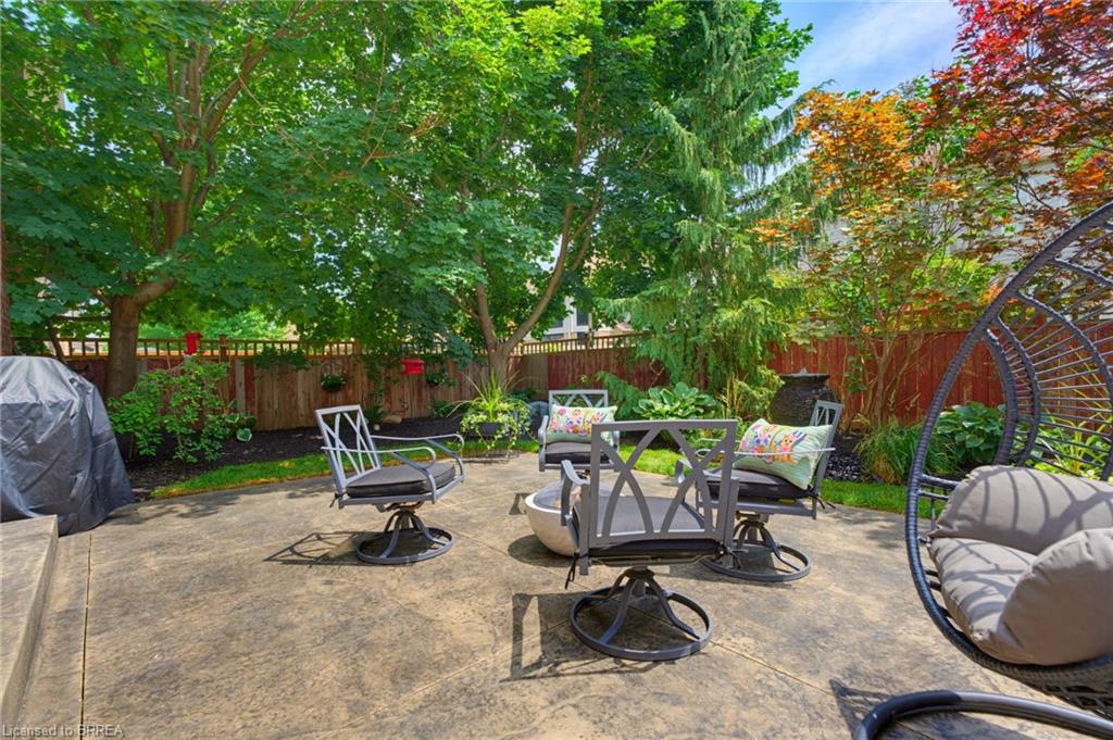 141 Falconridge Drive Property Photo 40
