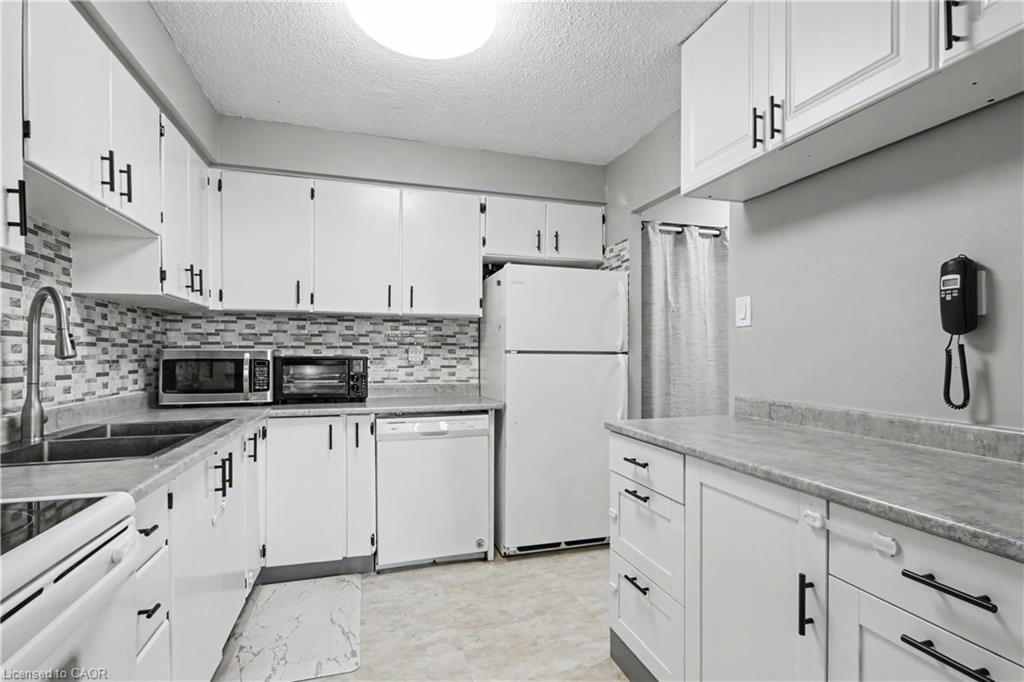 510-2301 Derry Road W Property Photo 7