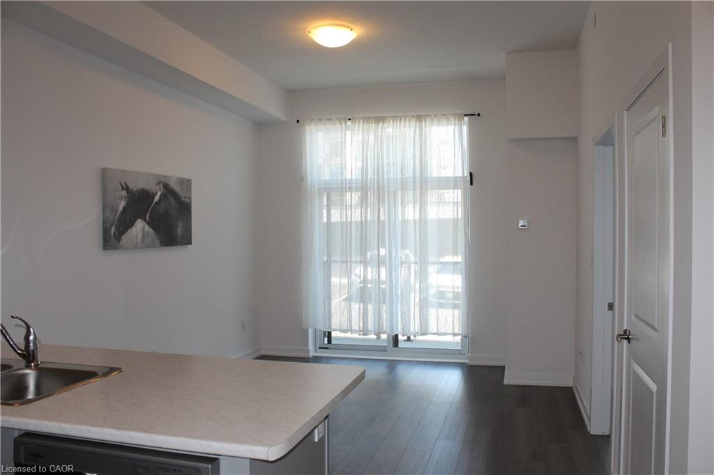 109-470 Dundas Street E Property Photo 7