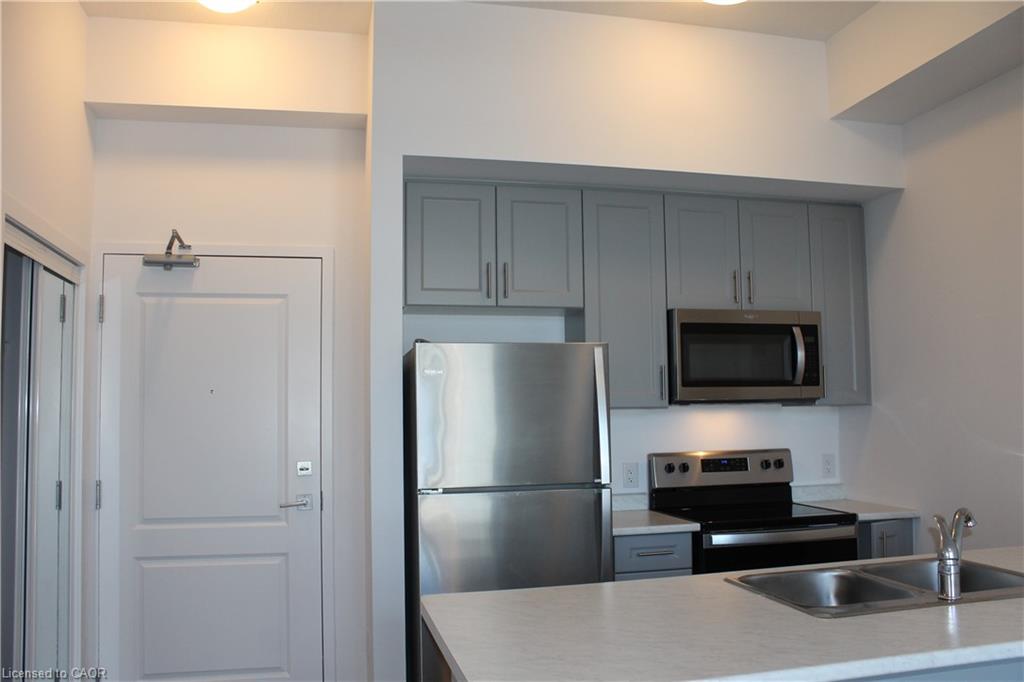 109-470 Dundas Street E Property Photo 21