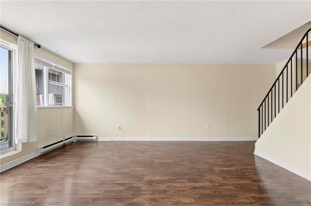 301-36 Hayhurst Road Property Photo 6