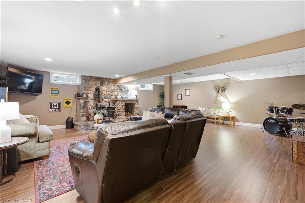 6471 15 Sideroad Property Photo 24