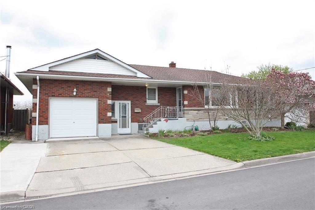 6 Myrtle Avenue Property Photo 1