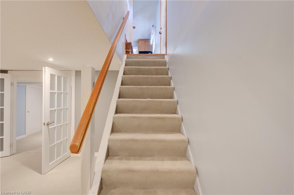 251 Union Street E Property Photo 26