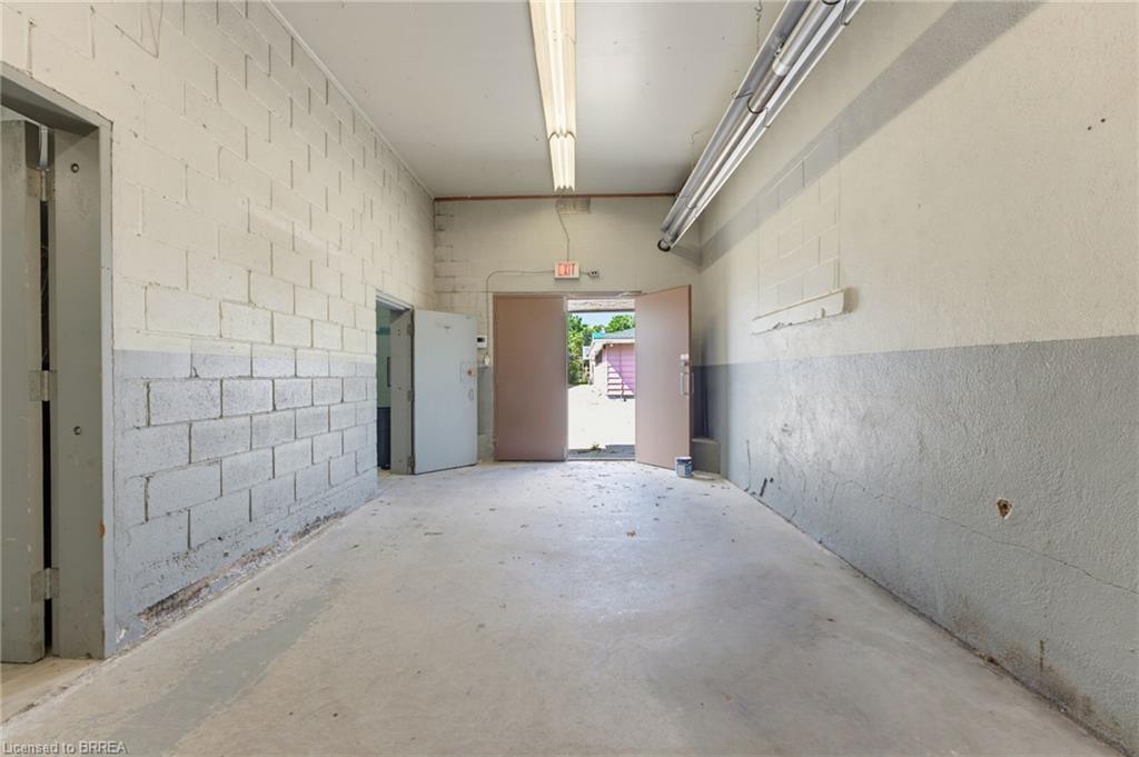 197 Erie Avenue Property Photo 4