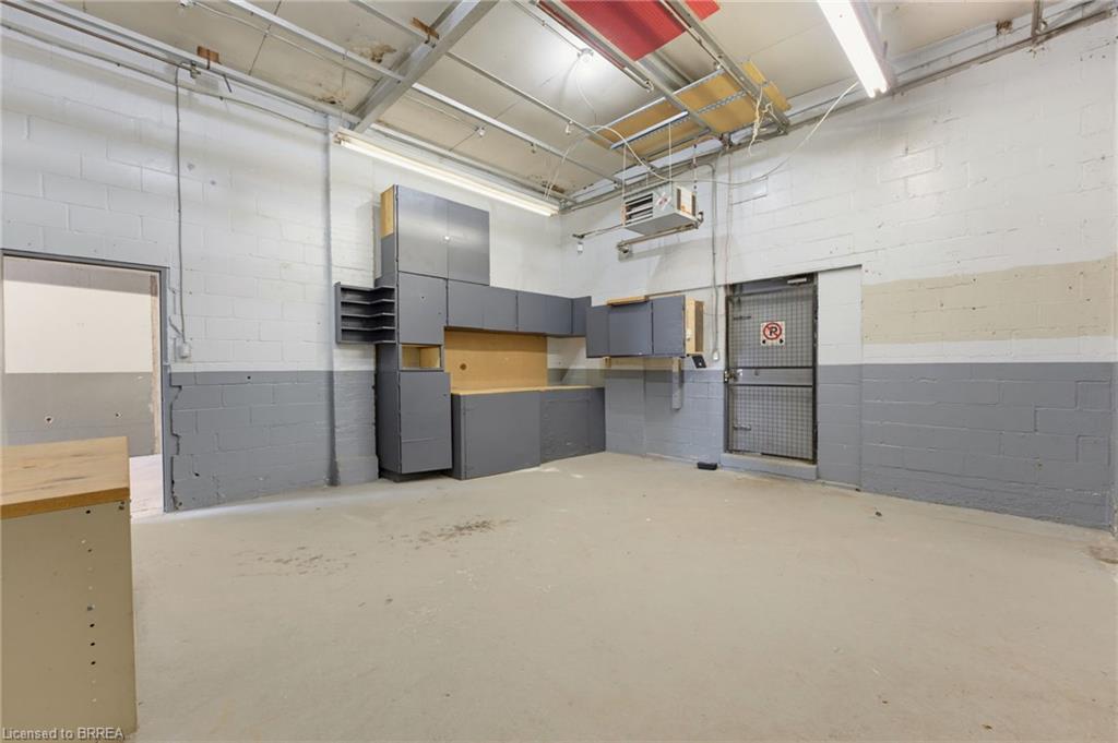 197 Erie Avenue Property Photo 8