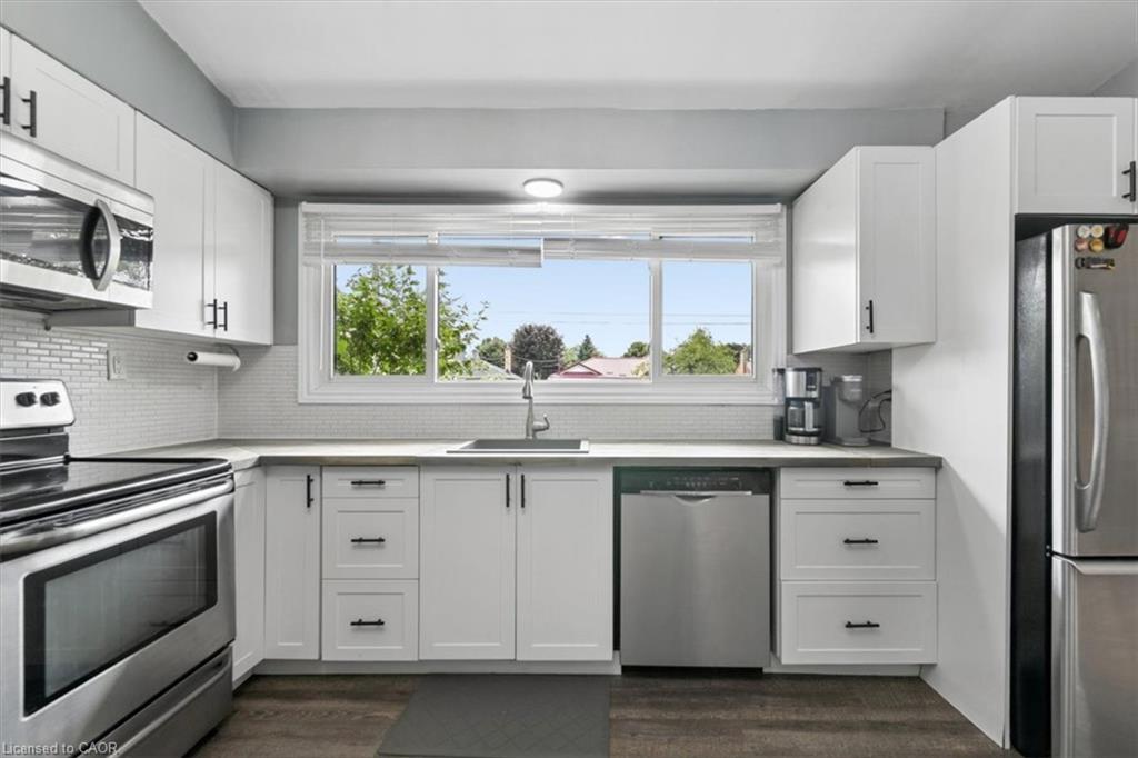 14 Cambridge Avenue Property Photo 9