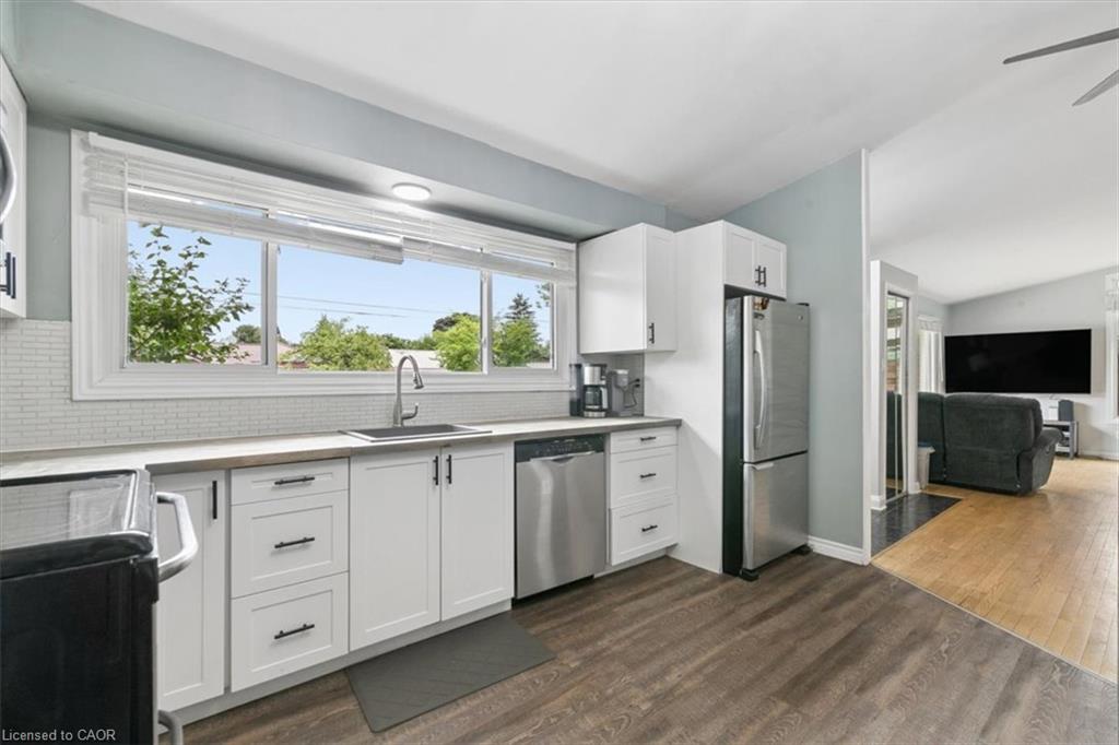 14 Cambridge Avenue Property Photo 10