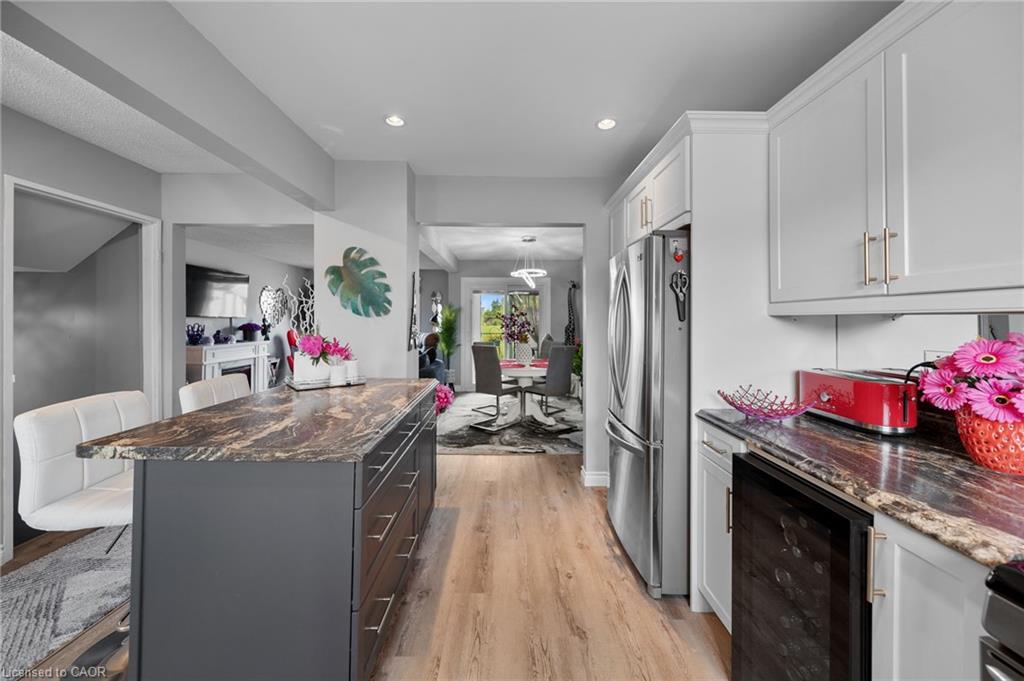 20-49 Peel Street E Property Photo 17