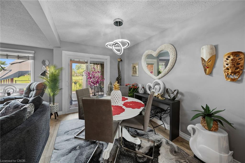 20-49 Peel Street E Property Photo 18