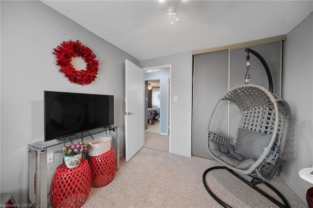 20-49 Peel Street E Property Photo 26