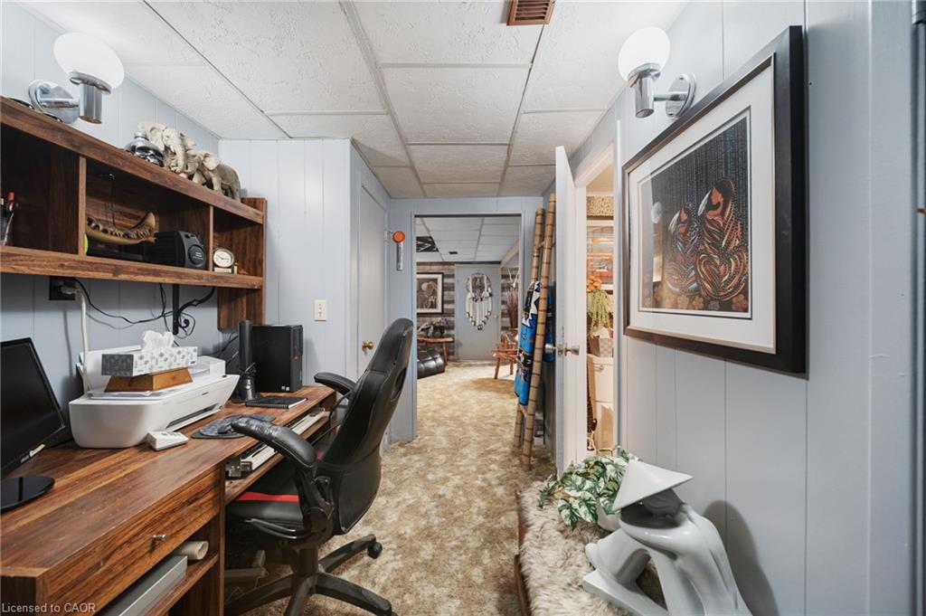 20-49 Peel Street E Property Photo 29
