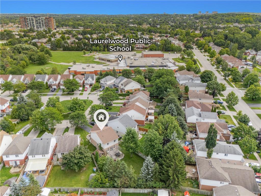 298 Pineland Place Property Photo 4
