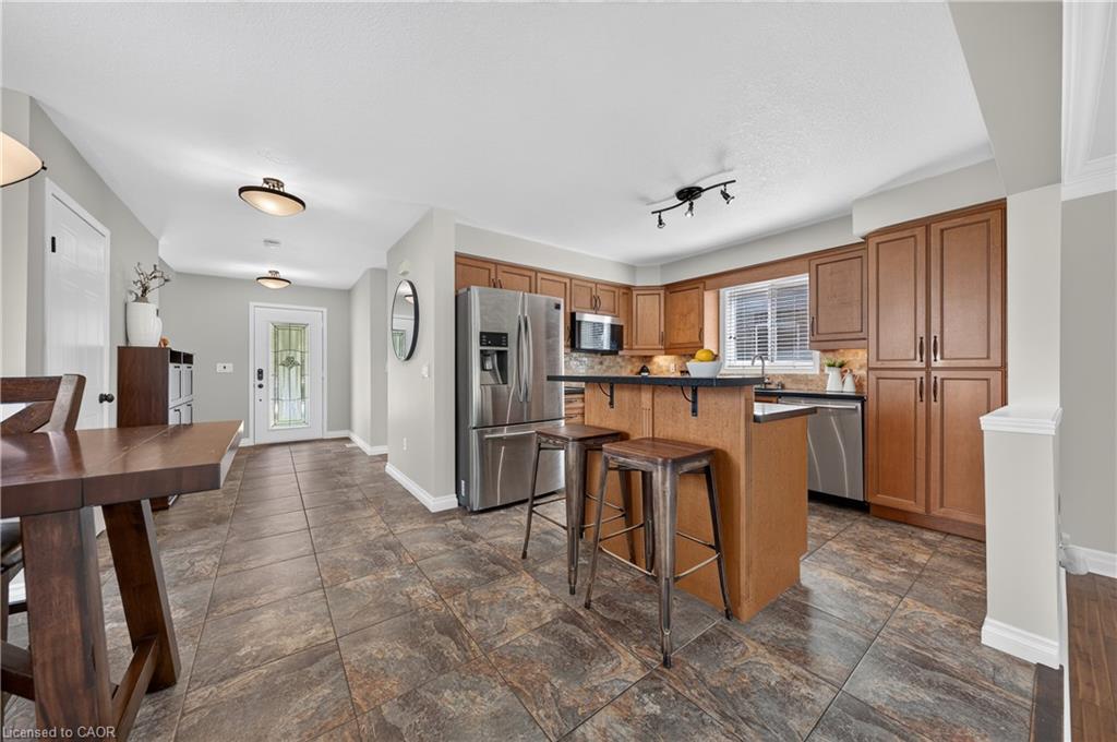 298 Pineland Place Property Photo 10