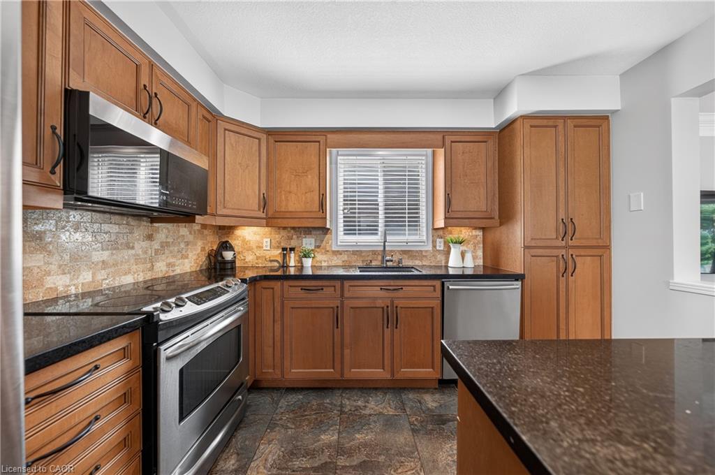 298 Pineland Place Property Photo 12
