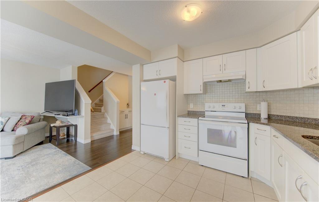 430 Avens Street Property Photo 11