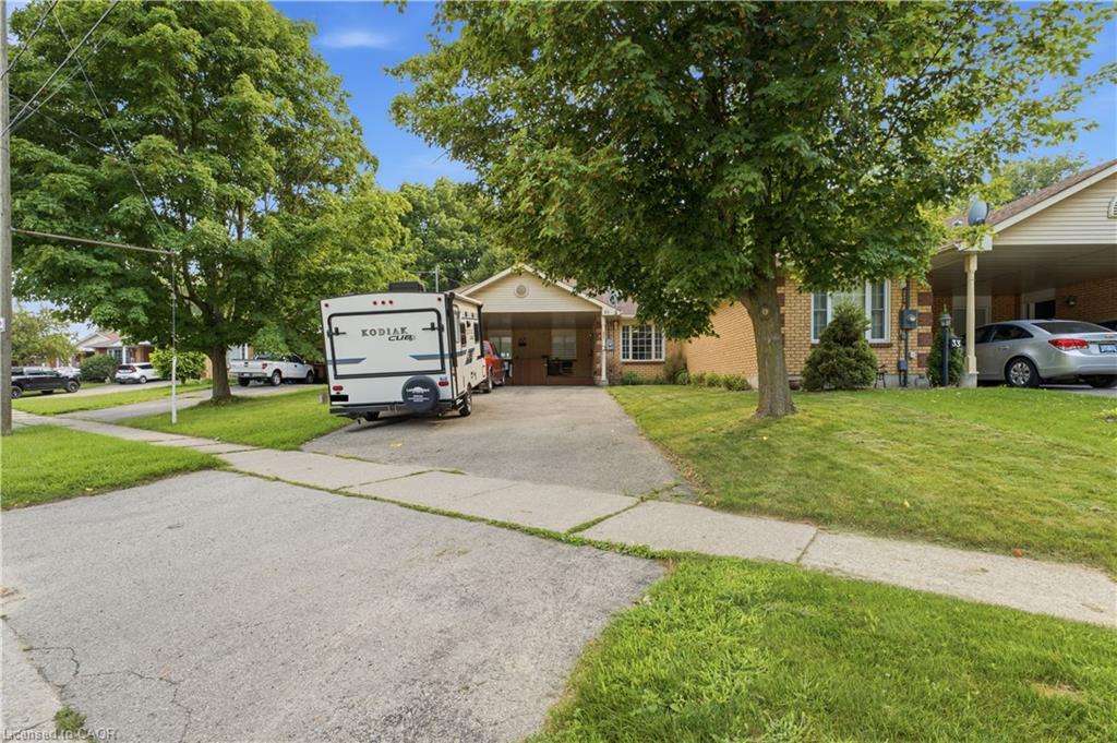 31 Galileo Boulevard Property Photo 3