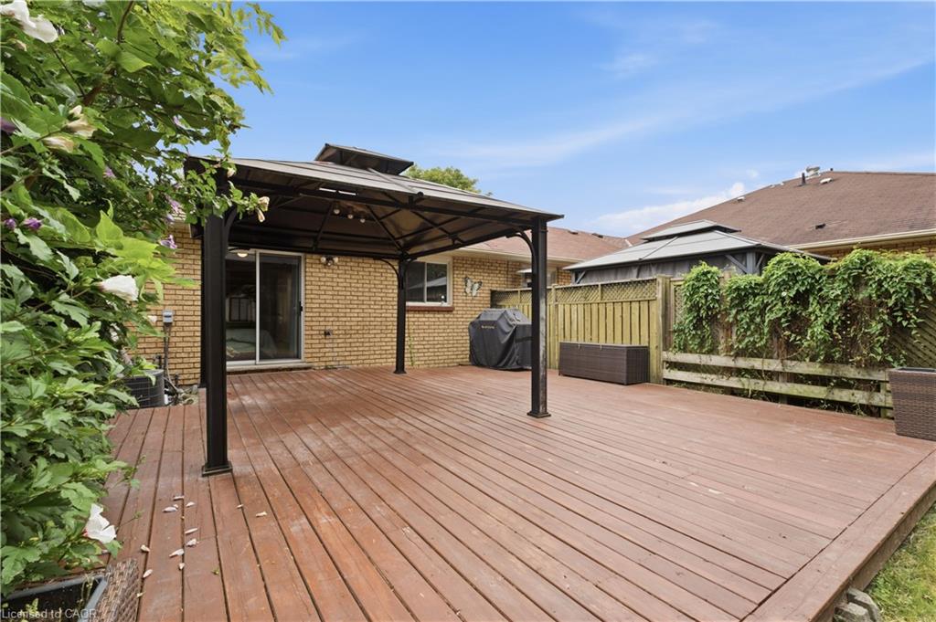 31 Galileo Boulevard Property Photo 36