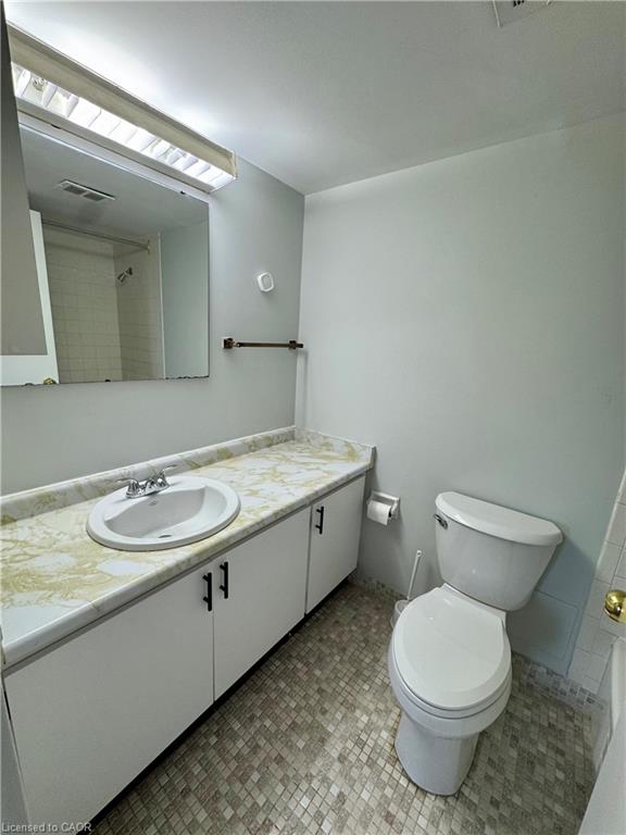 601-65 Westmount Road N Property Photo 9