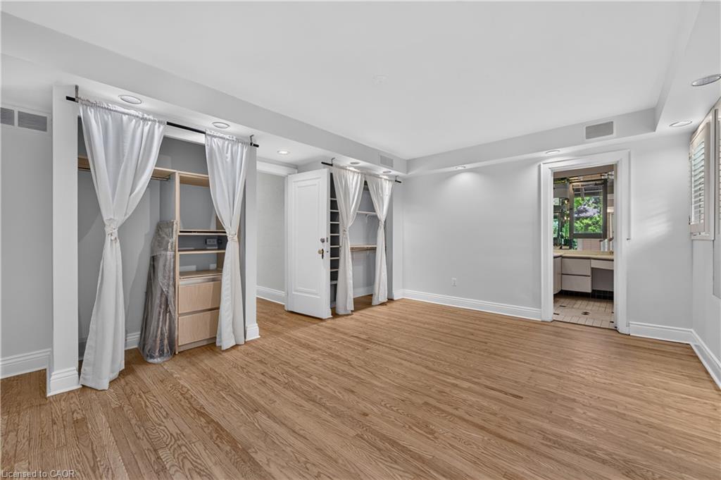 4 Forsyth Avenue N Property Photo 30
