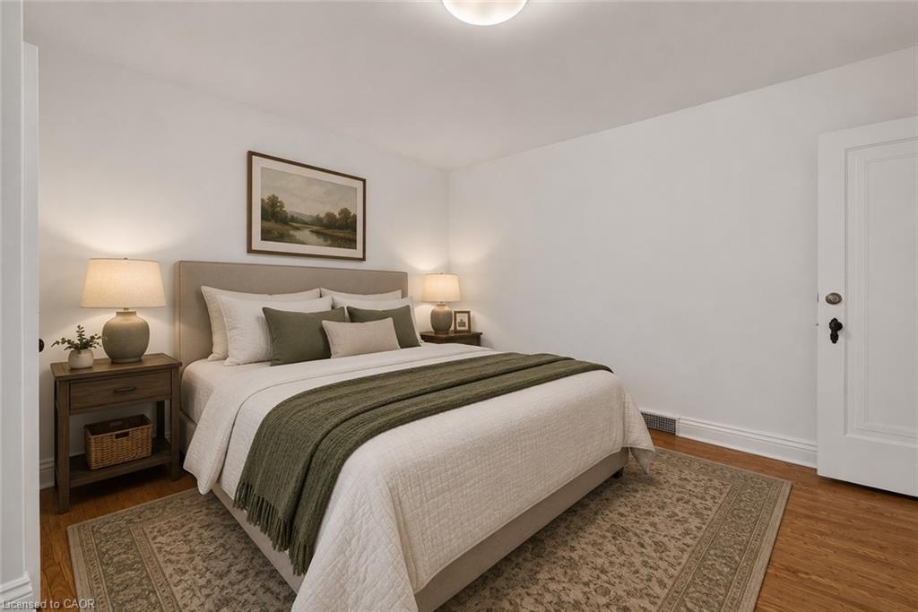4 Forsyth Avenue N Property Photo 34