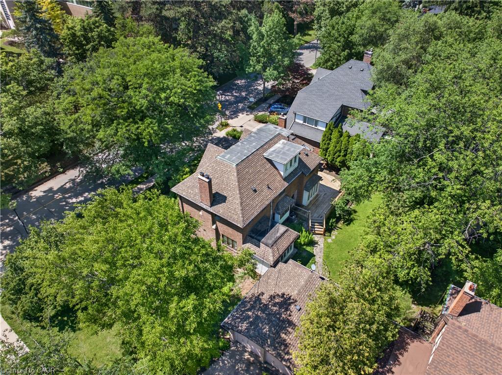 4 Forsyth Avenue N Property Photo 43