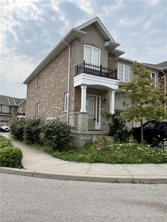 29-90 Raymond Street Property Photo 1