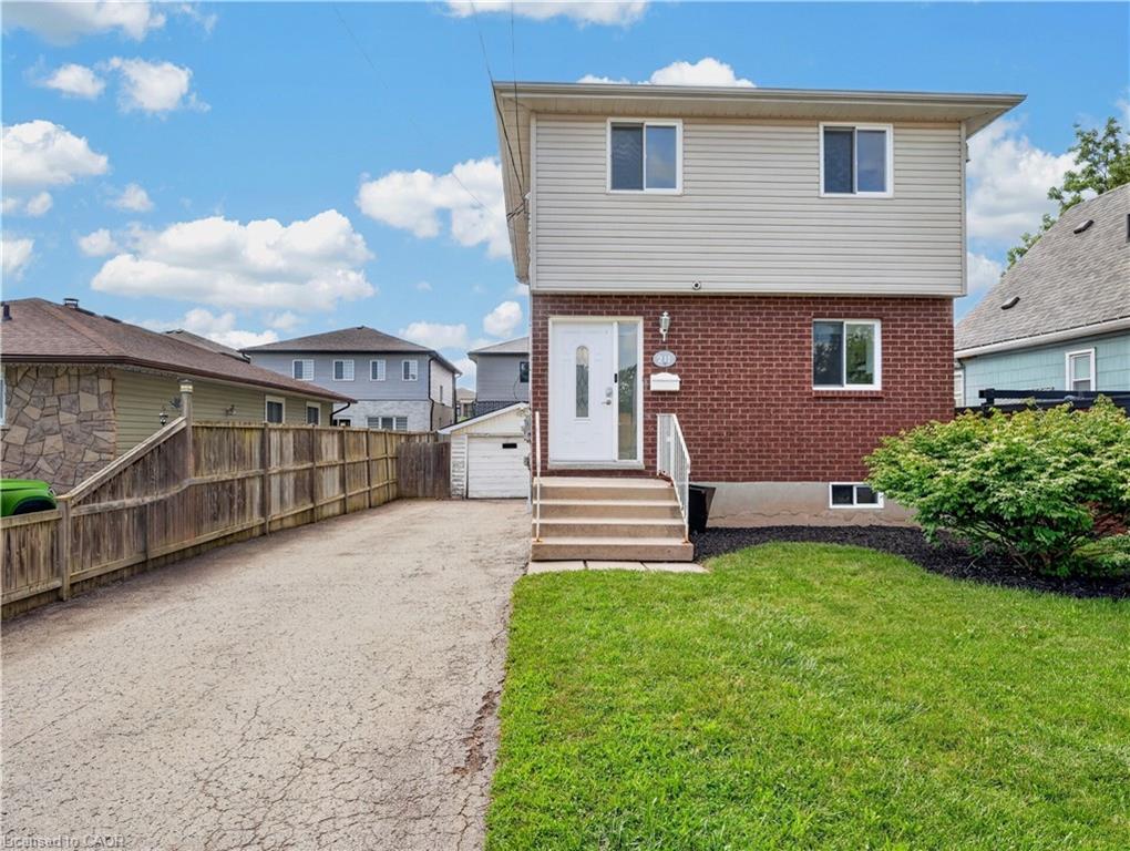 211 Morton Street Property Photo 1