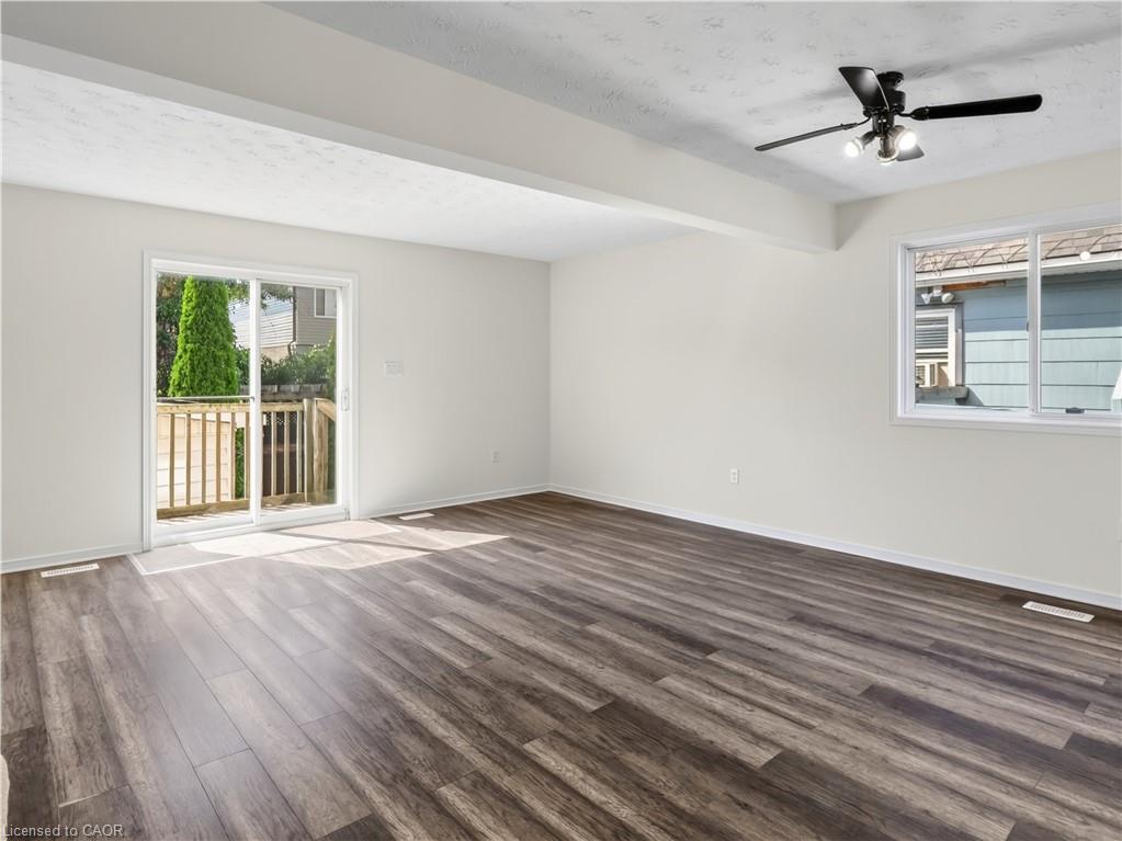 211 Morton Street Property Photo 5